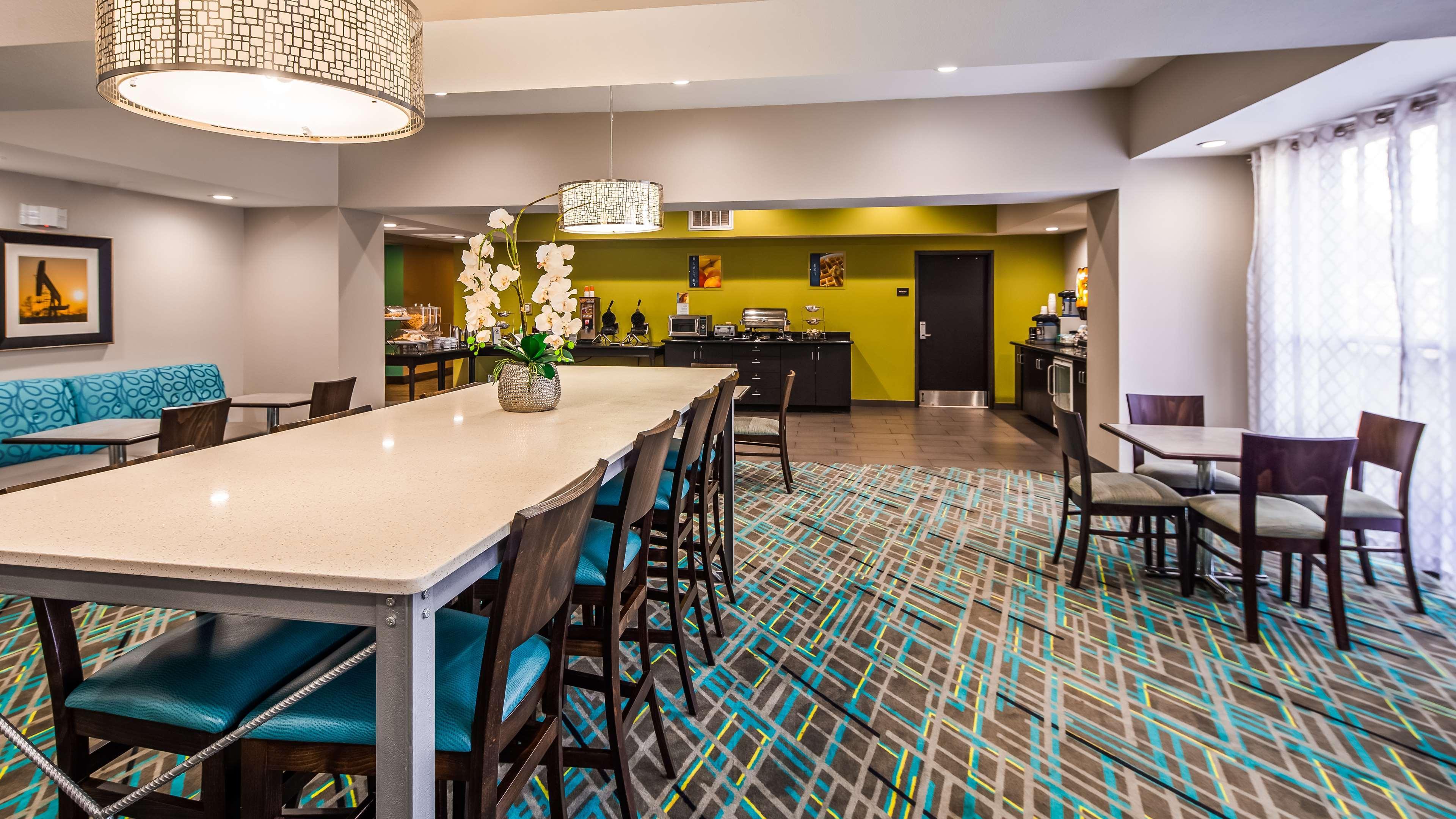 Best Western Golden Prairie Inn And Suites Sídney Exterior foto