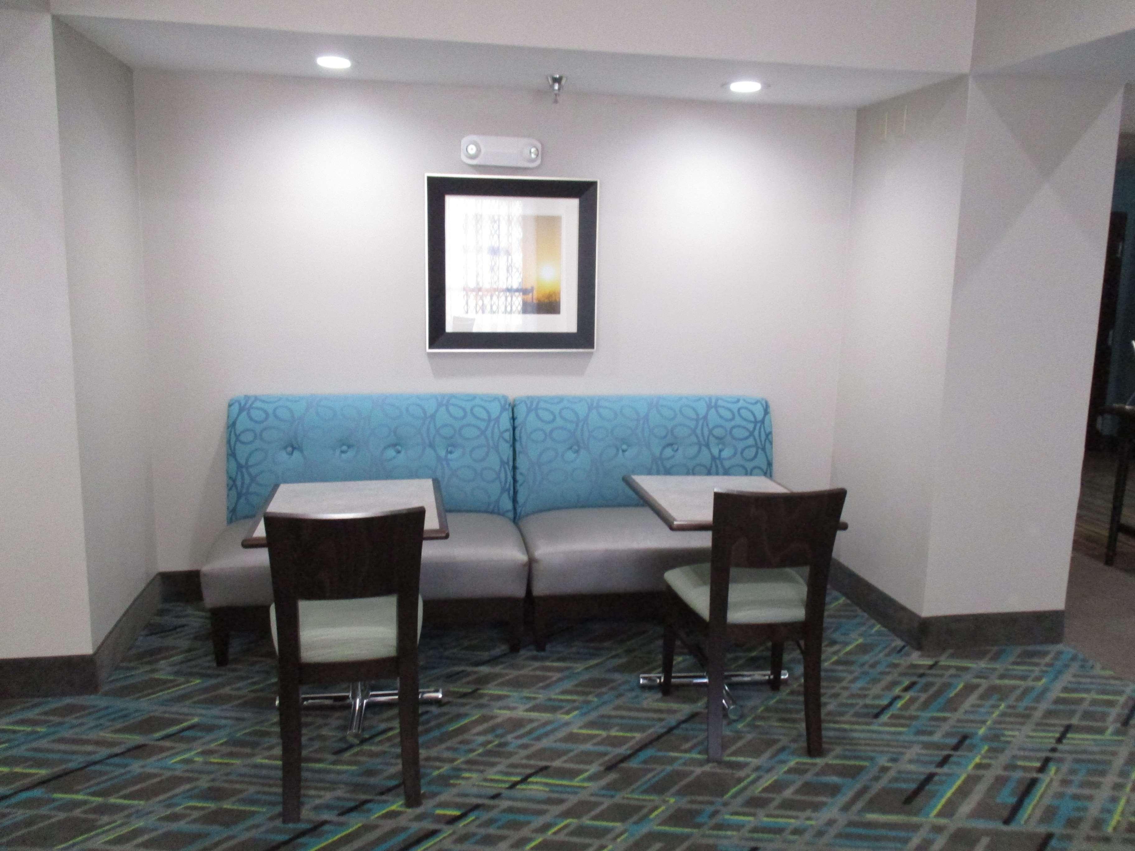 Best Western Golden Prairie Inn And Suites Sídney Exterior foto